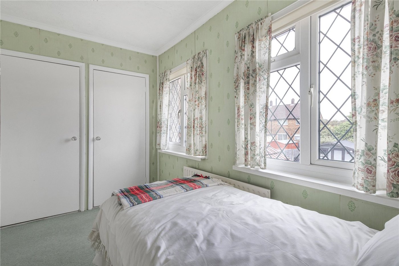 2 bedroom house for sale in Welling | Robinson Jackson