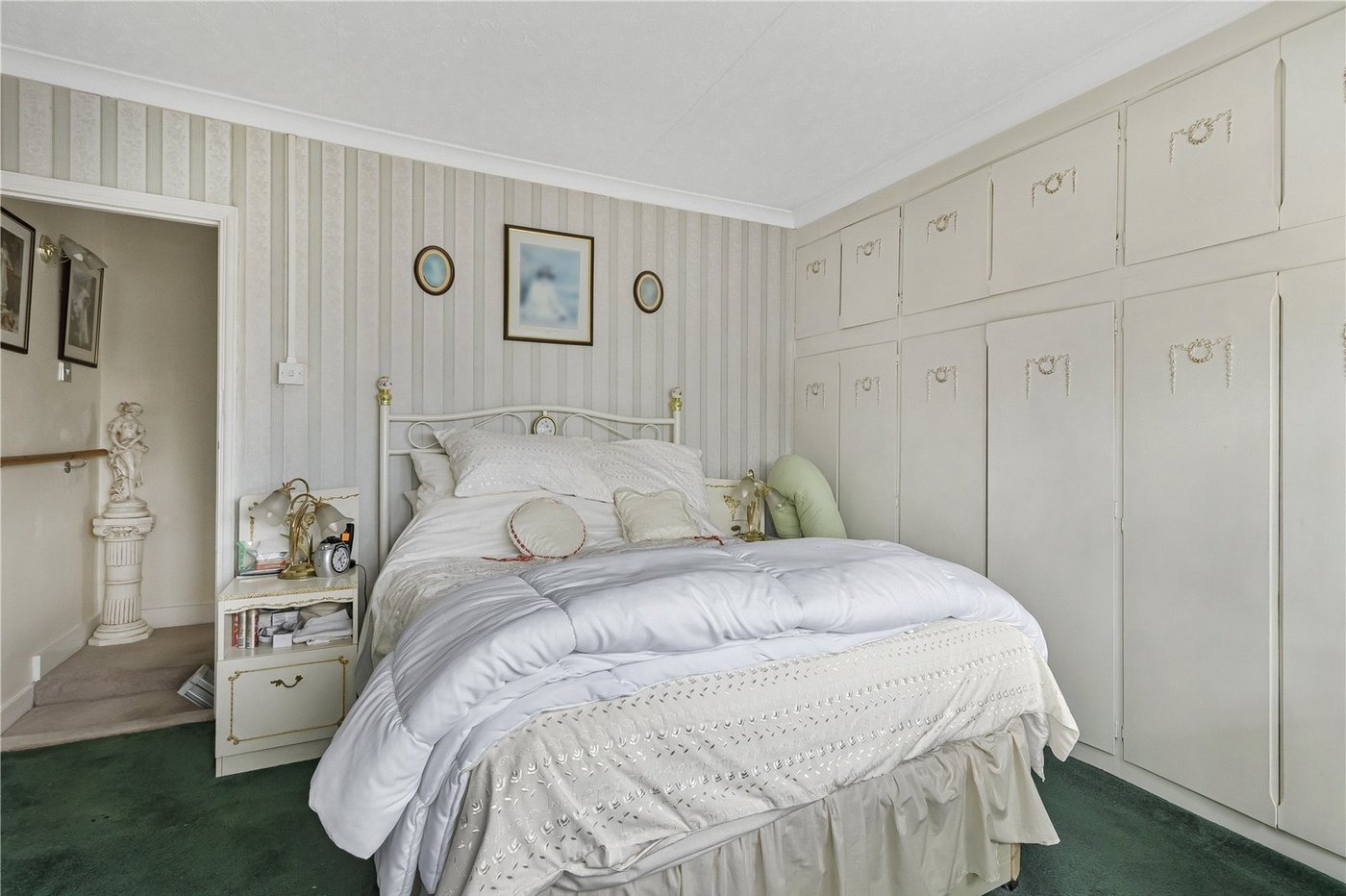 2 bedroom house for sale in Welling | Robinson Jackson