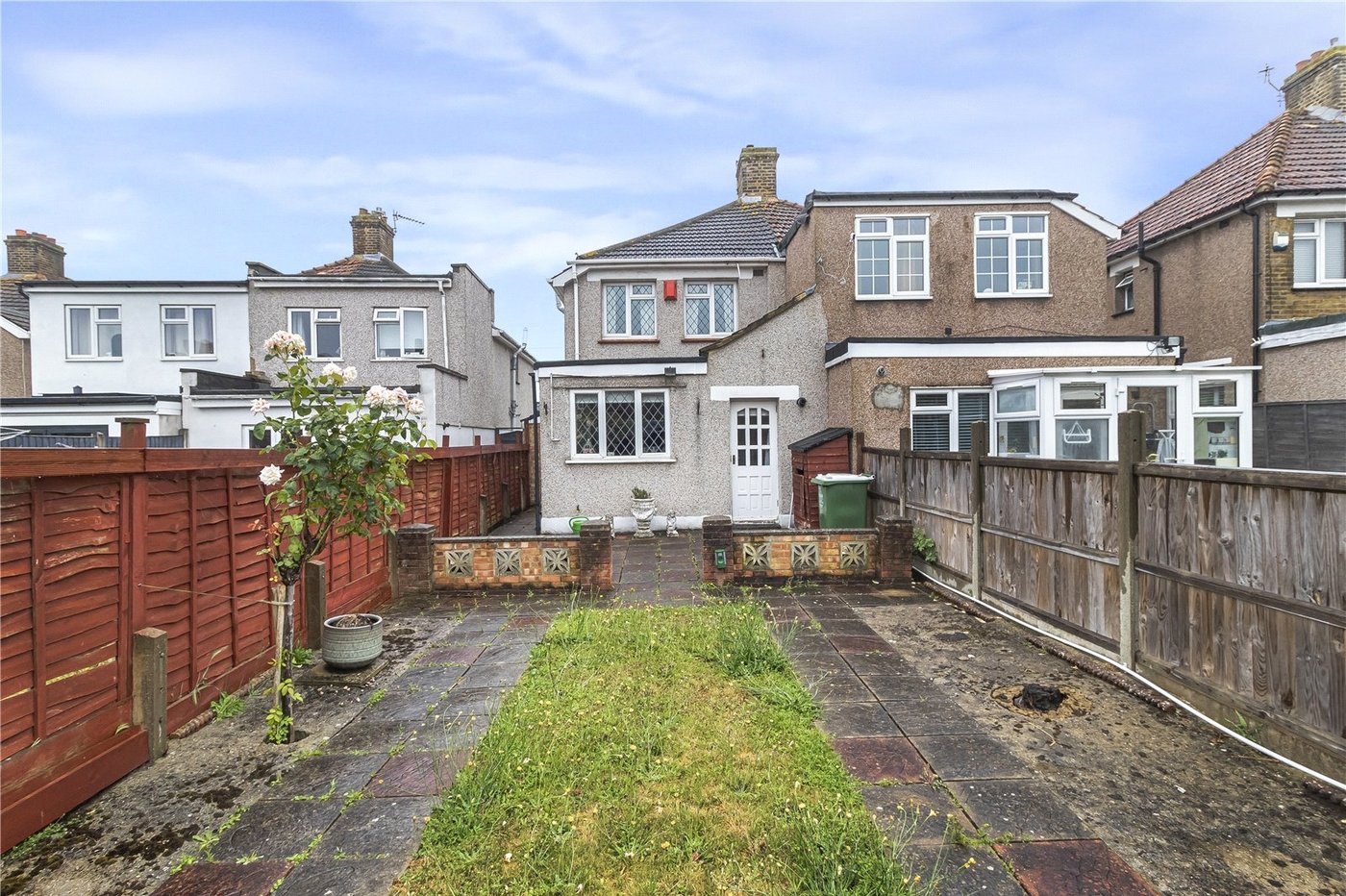 2 bedroom house for sale in Welling | Robinson Jackson