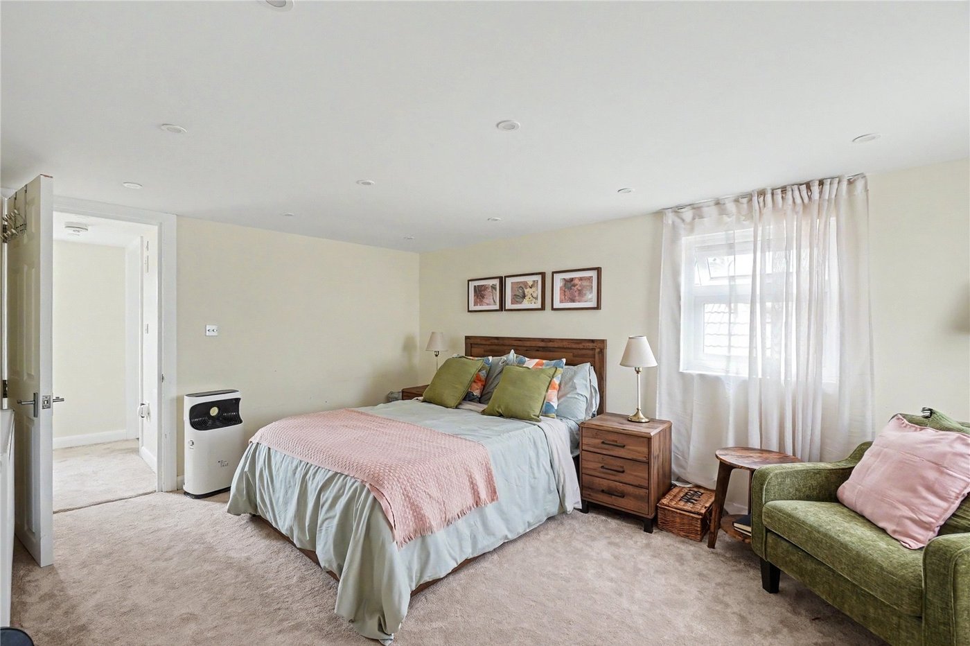 4 bedroom house for sale in Welling | Robinson Jackson
