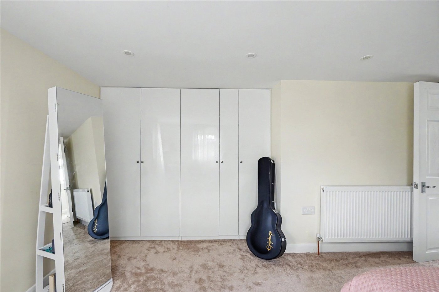 4 bedroom house for sale in Welling | Robinson Jackson