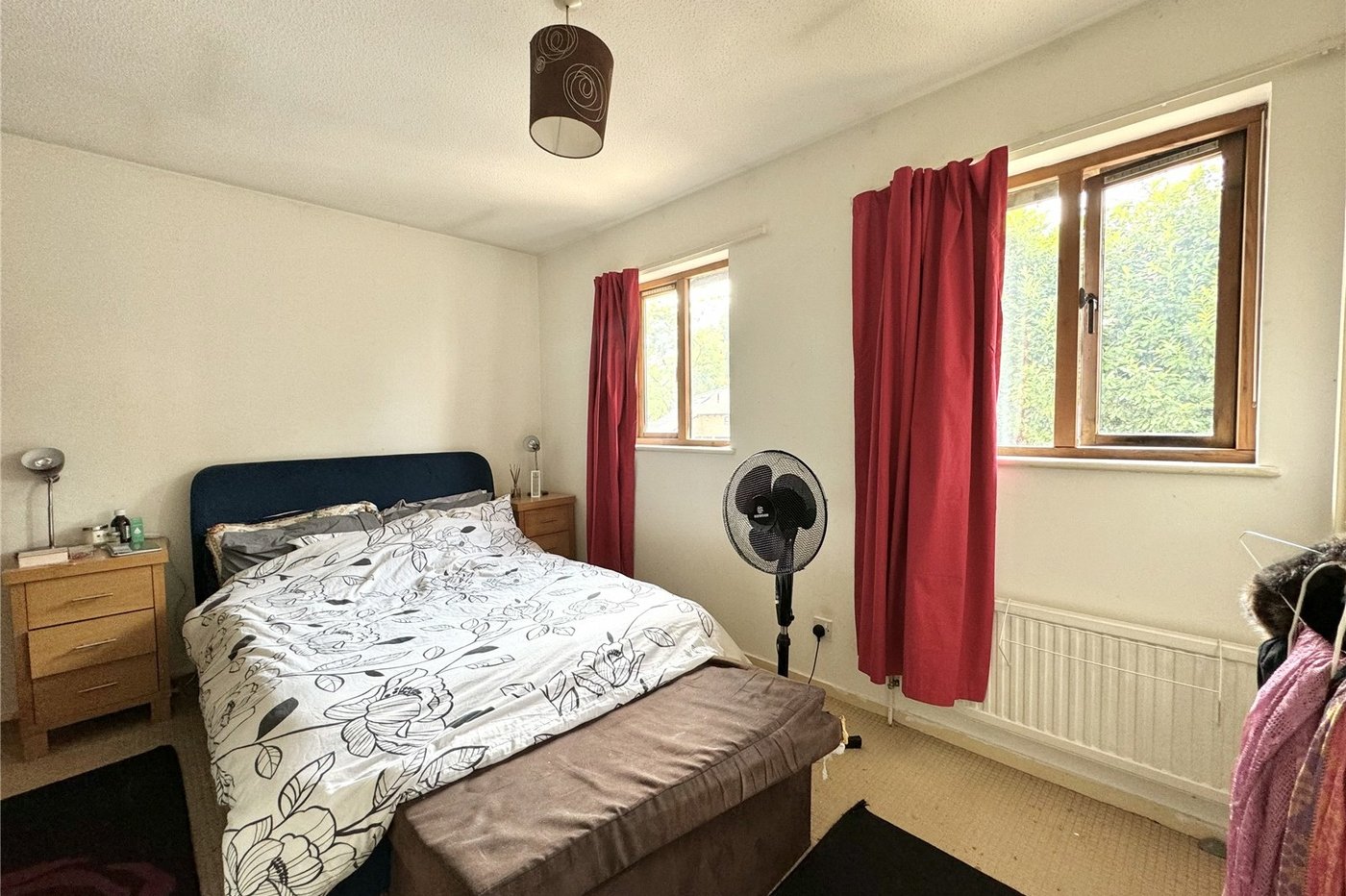 2 bedroom house for sale in London | Robinson Jackson