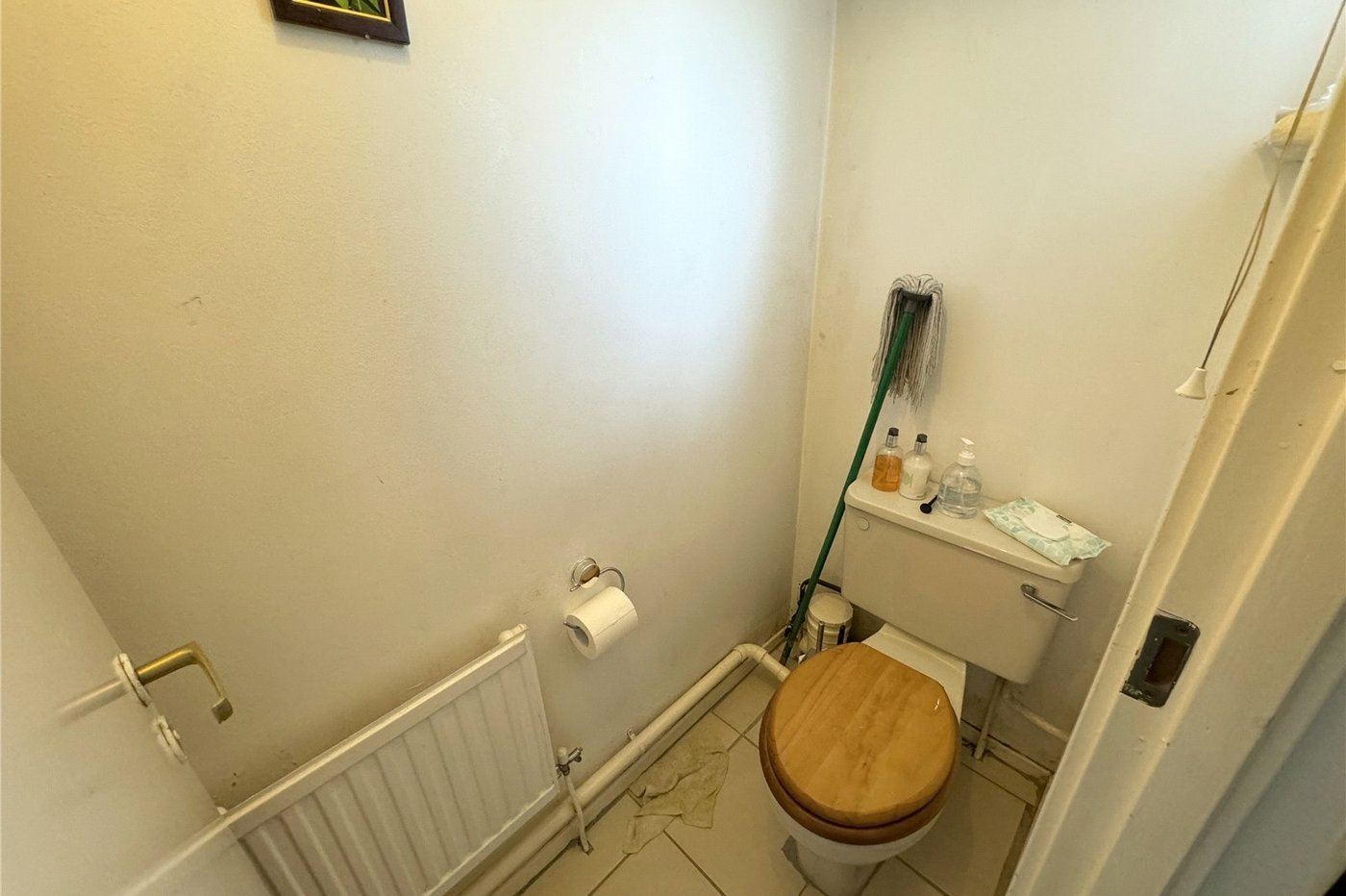 2 bedroom house for sale in London | Robinson Jackson