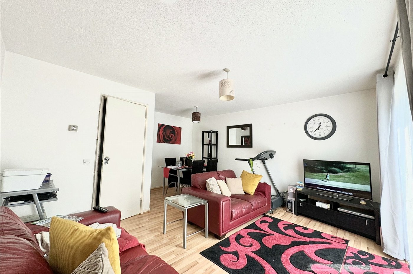 2 bedroom house for sale in London | Robinson Jackson