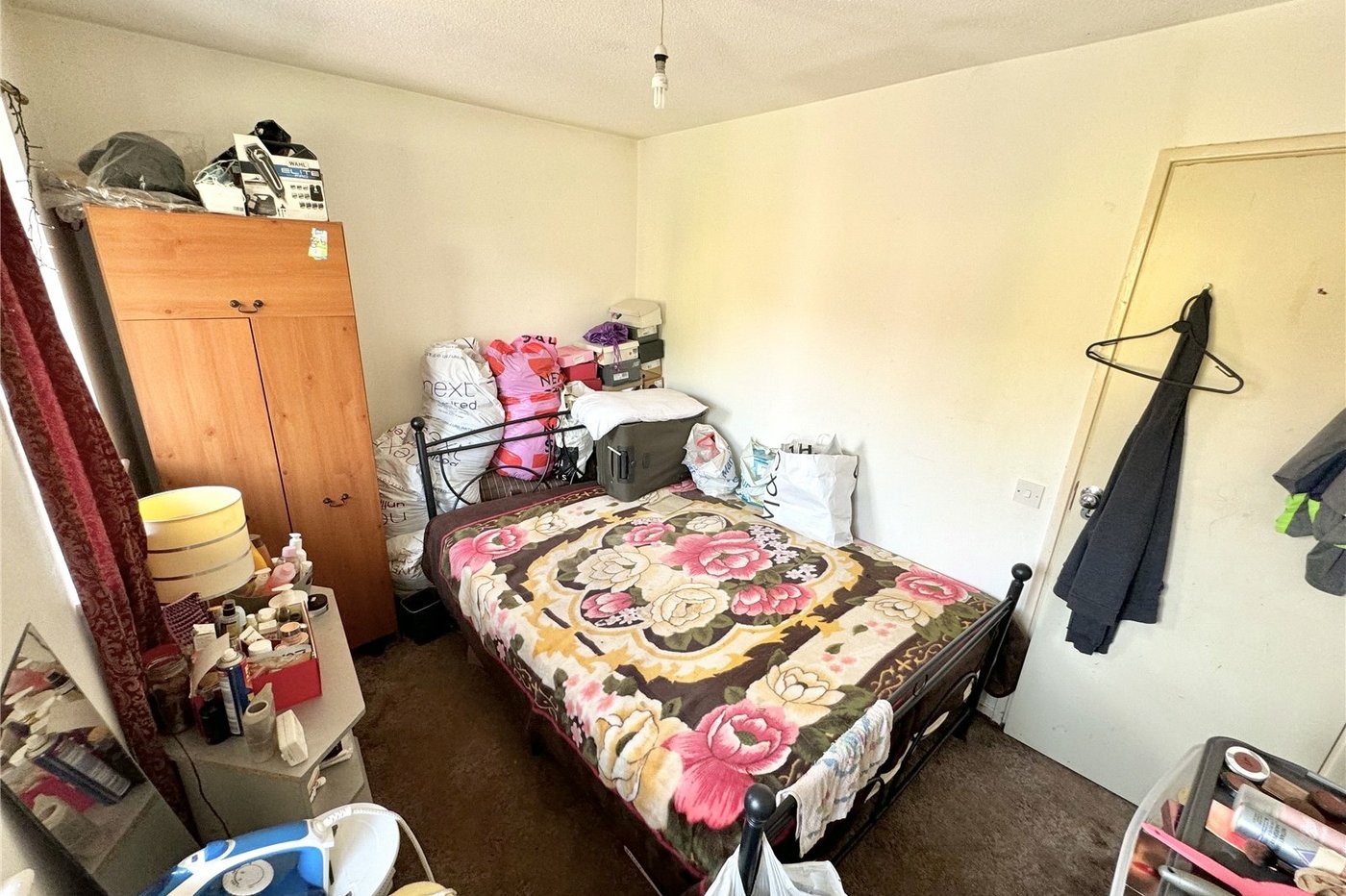 2 bedroom house for sale in London | Robinson Jackson