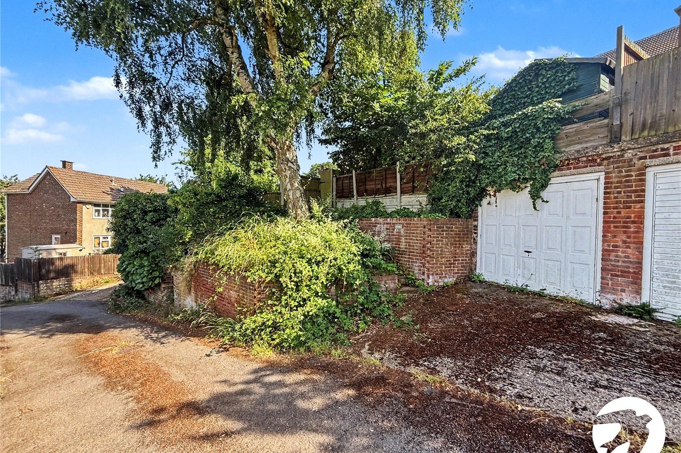 4 bedroom house for sale in Walderslade | Robinson Michael & Jackson