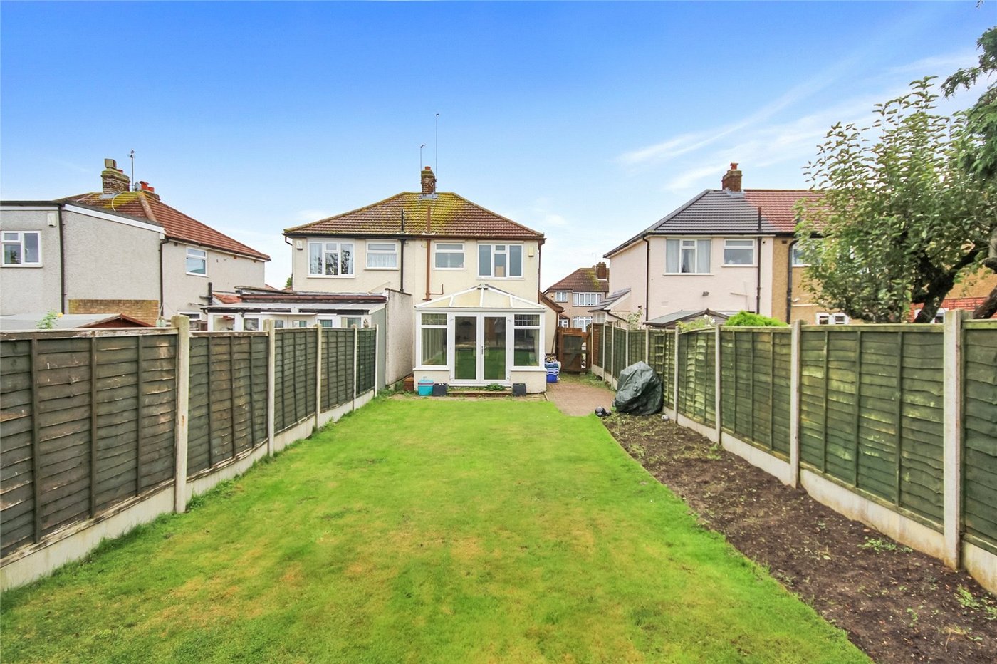 2 bedroom house for sale in Welling | Robinson Jackson