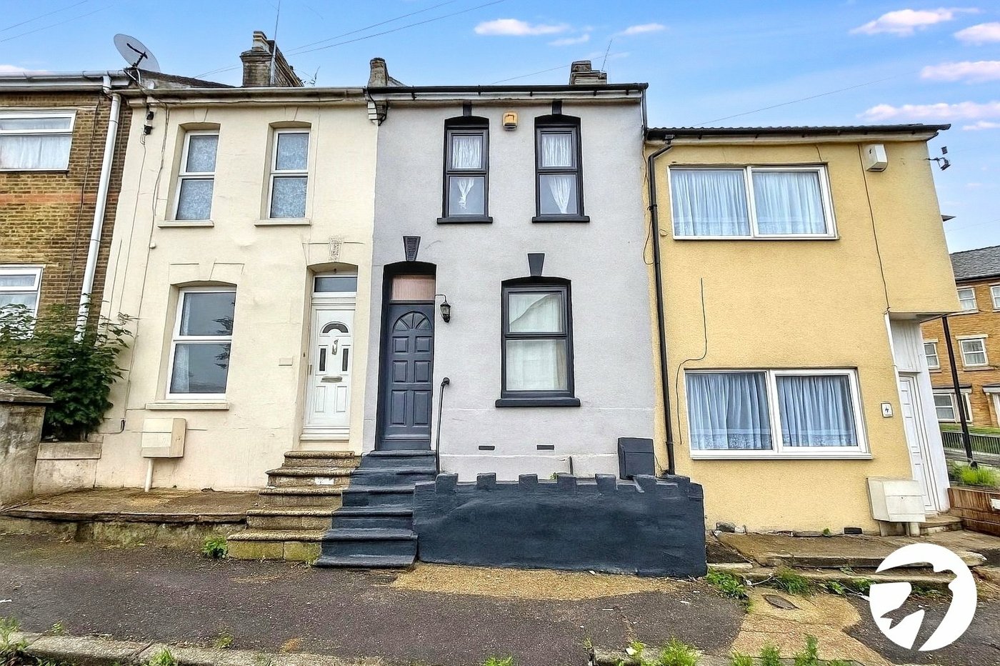 2 bedroom house for sale in Chatham | Robinson Michael & Jackson