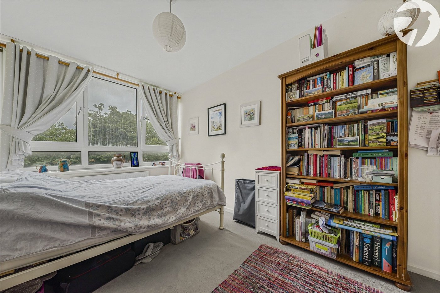 2 bedroom property for sale in London | Robinson Jackson