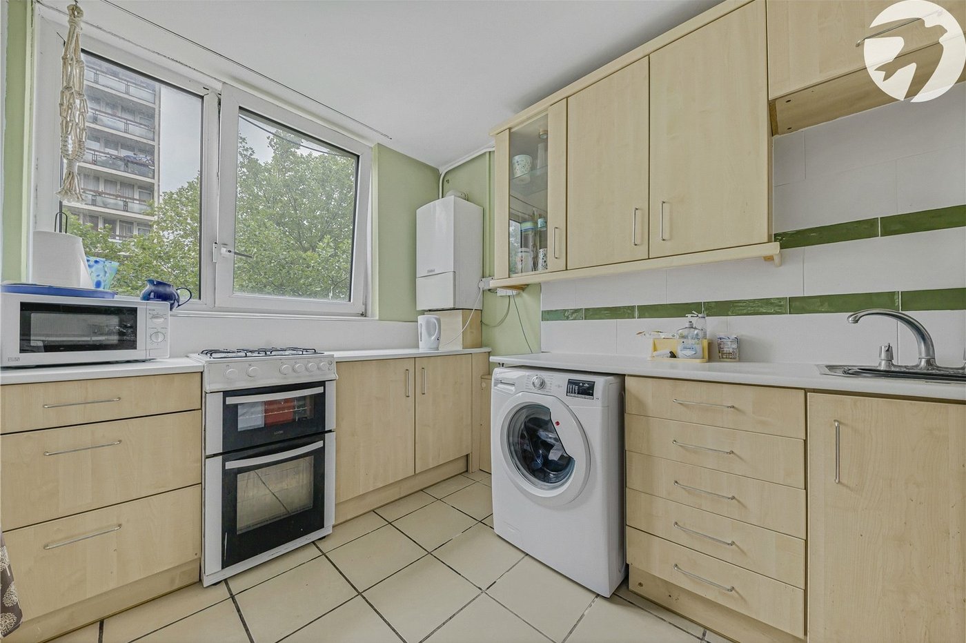 2 bedroom property for sale in London | Robinson Jackson