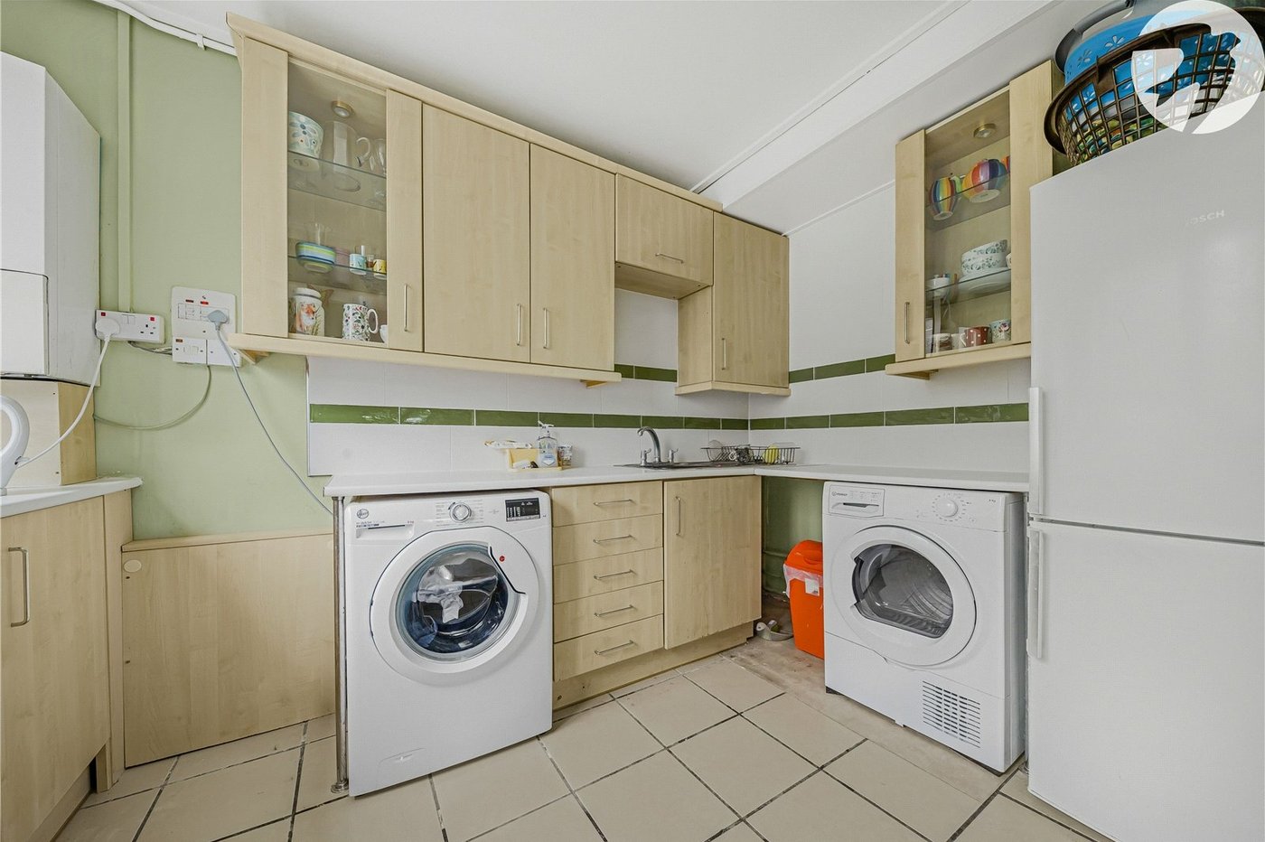 2 bedroom property for sale in London | Robinson Jackson