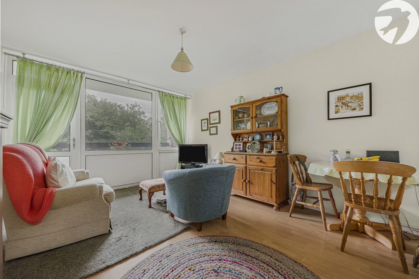 2 bedroom property for sale in London | Robinson Jackson
