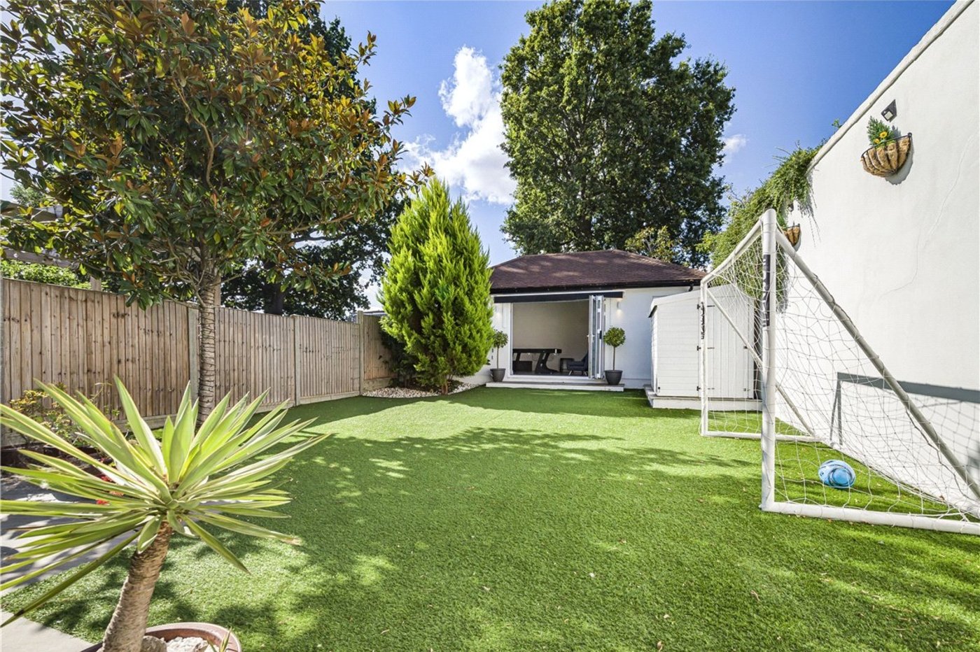 3 bedroom house for sale in Orpington | Robinson Jackson