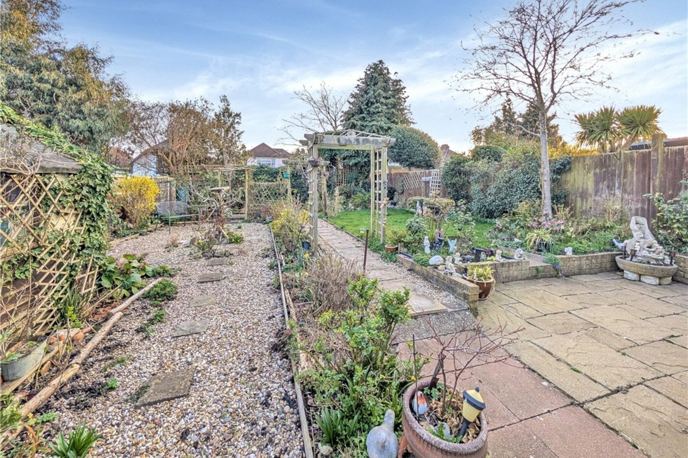 2 bedroom bungalow for sale in Orpington | Robinson Jackson