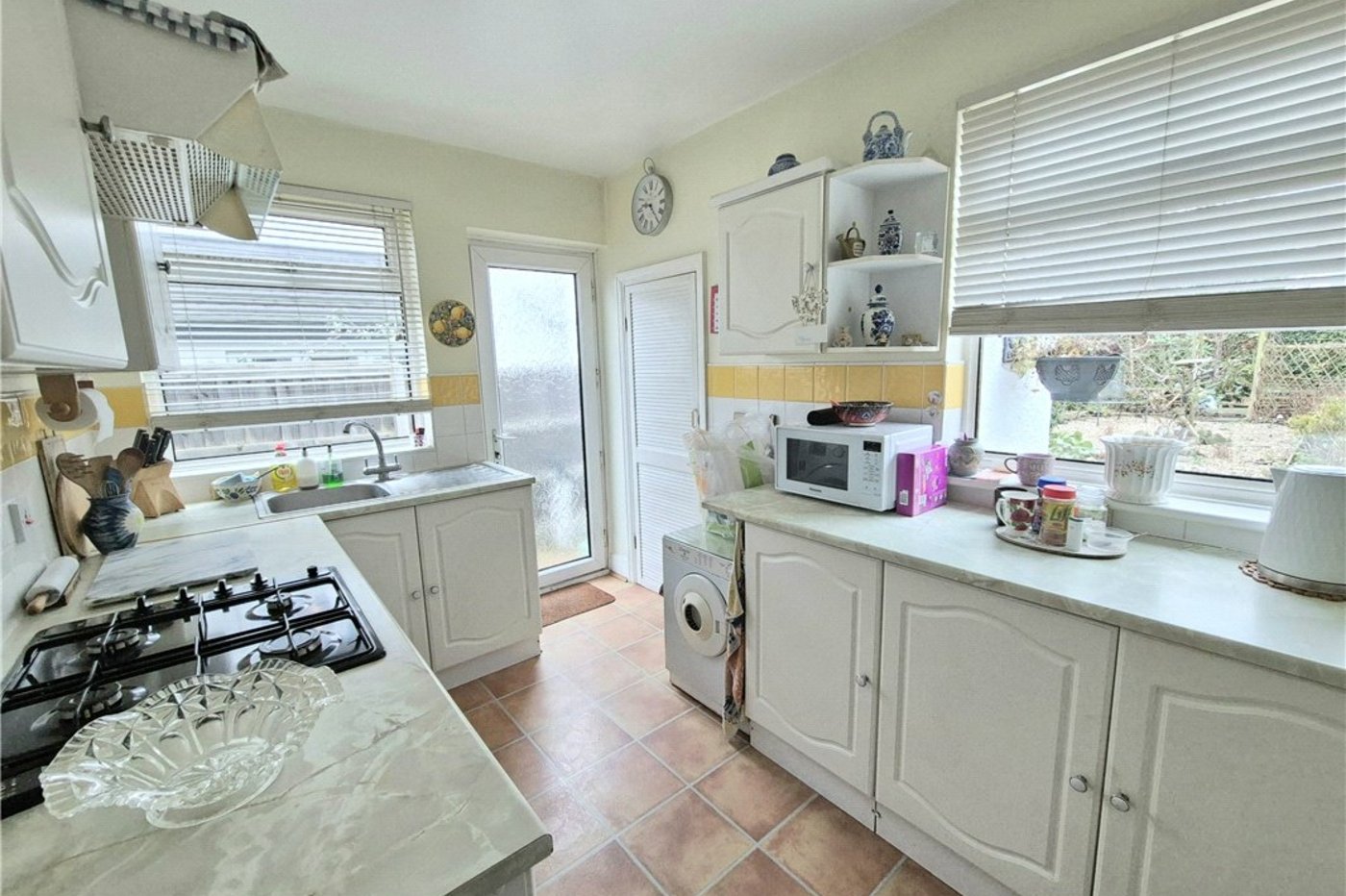 2 bedroom bungalow for sale in Orpington | Robinson Jackson