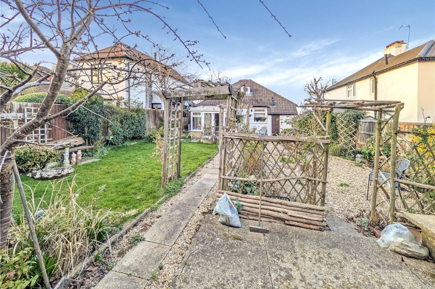 2 bedroom bungalow for sale in Orpington | Robinson Jackson