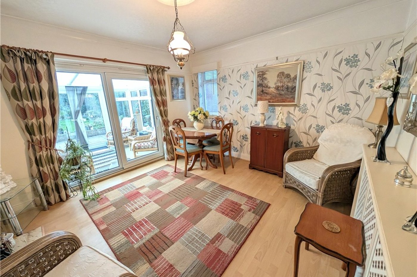 2 bedroom bungalow for sale in Orpington | Robinson Jackson