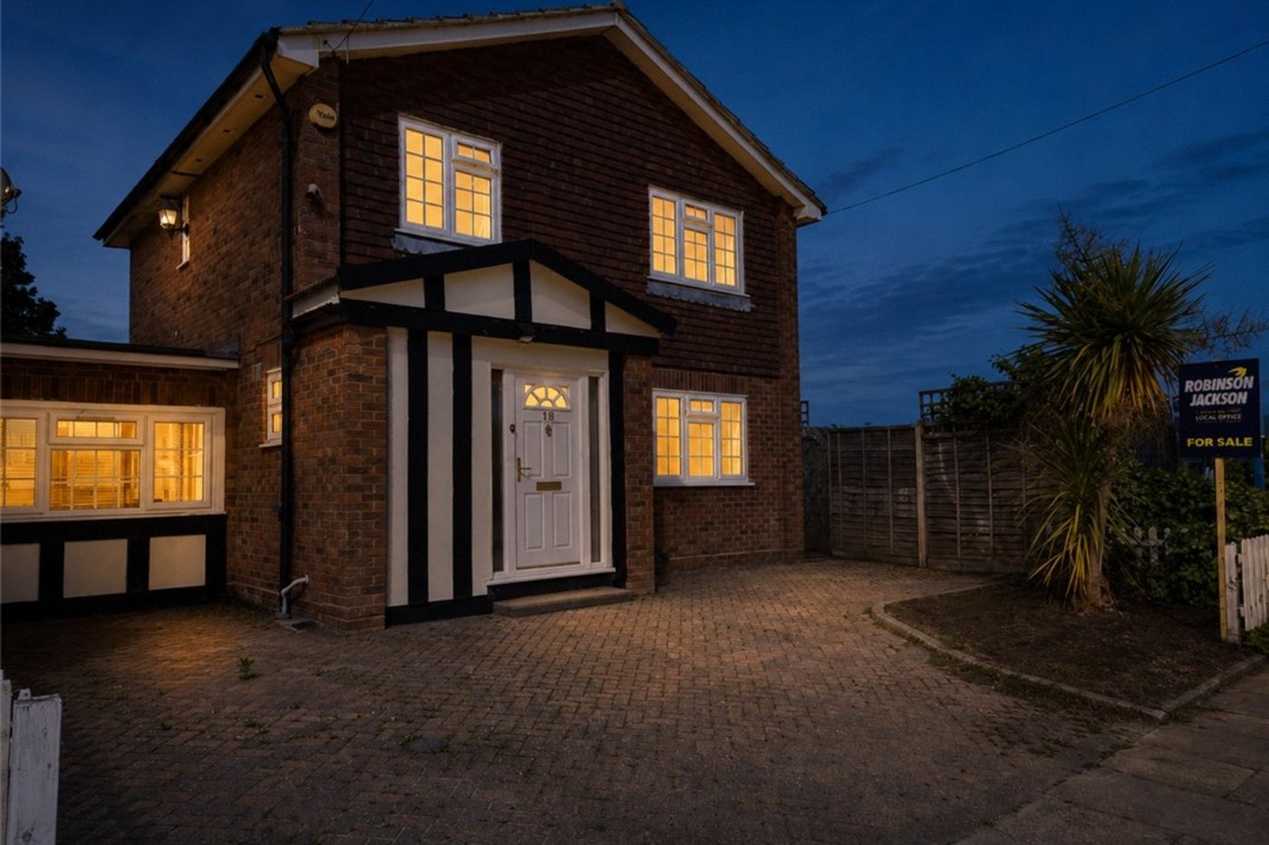 4 bedroom house for sale in Orpington | Robinson Jackson