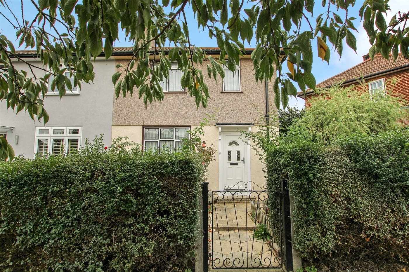 2 bedroom house for sale in Mottingham | Robinson Jackson