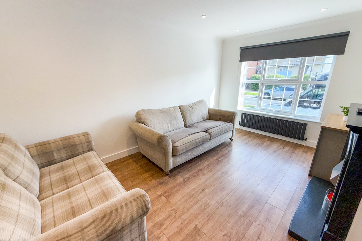 3 bedroom house for sale in London | Robinson Jackson