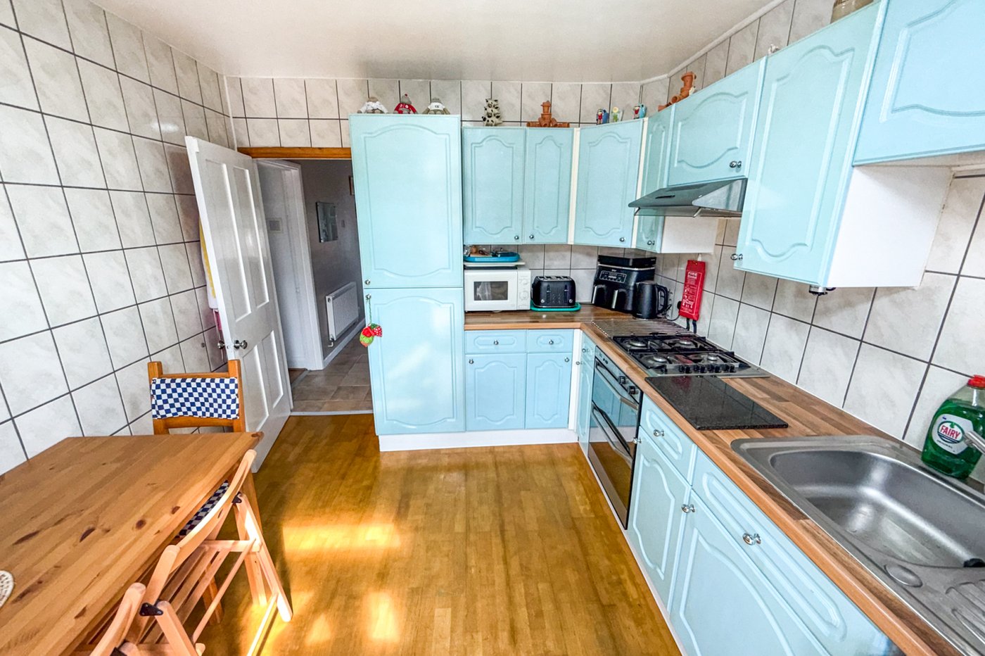 3 bedroom house for sale in London | Robinson Jackson