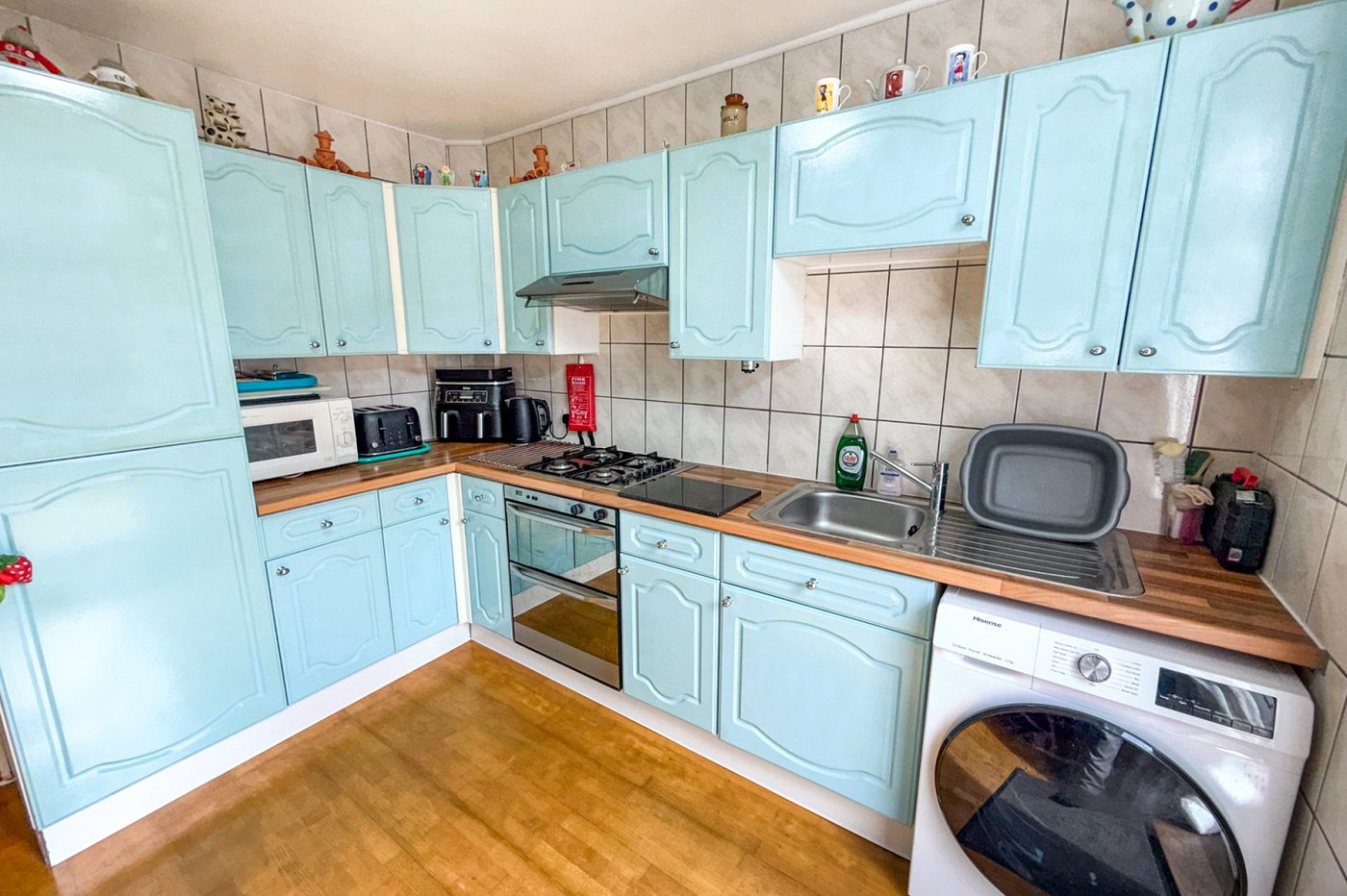 3 bedroom house for sale in London | Robinson Jackson