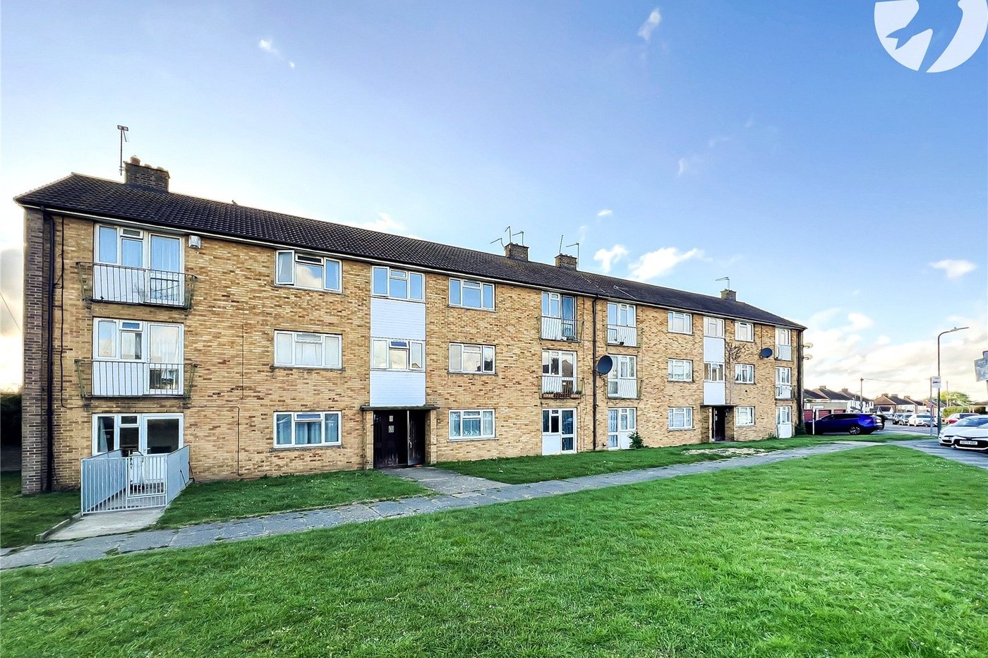 2 bedroom property for sale in Dartford | Robinson Jackson