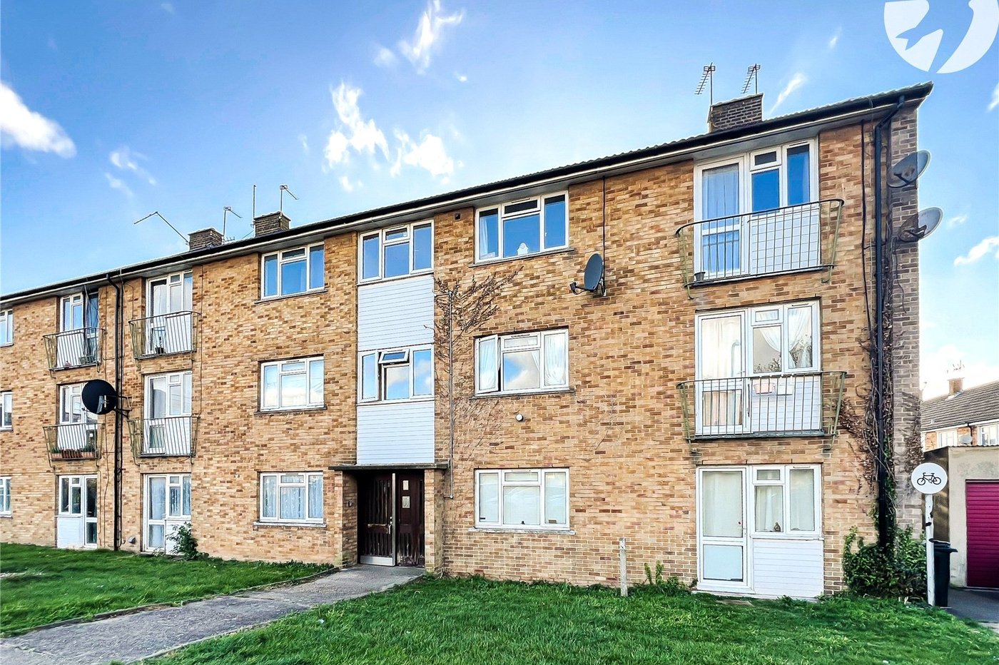2 bedroom property for sale in Dartford | Robinson Jackson