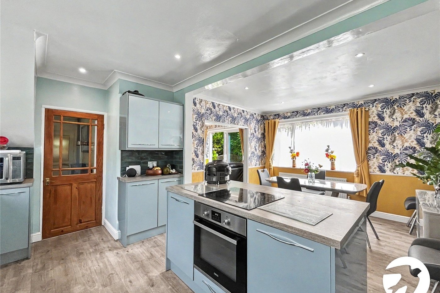 3 bedroom house for sale in Walderslade | Robinson Michael & Jackson