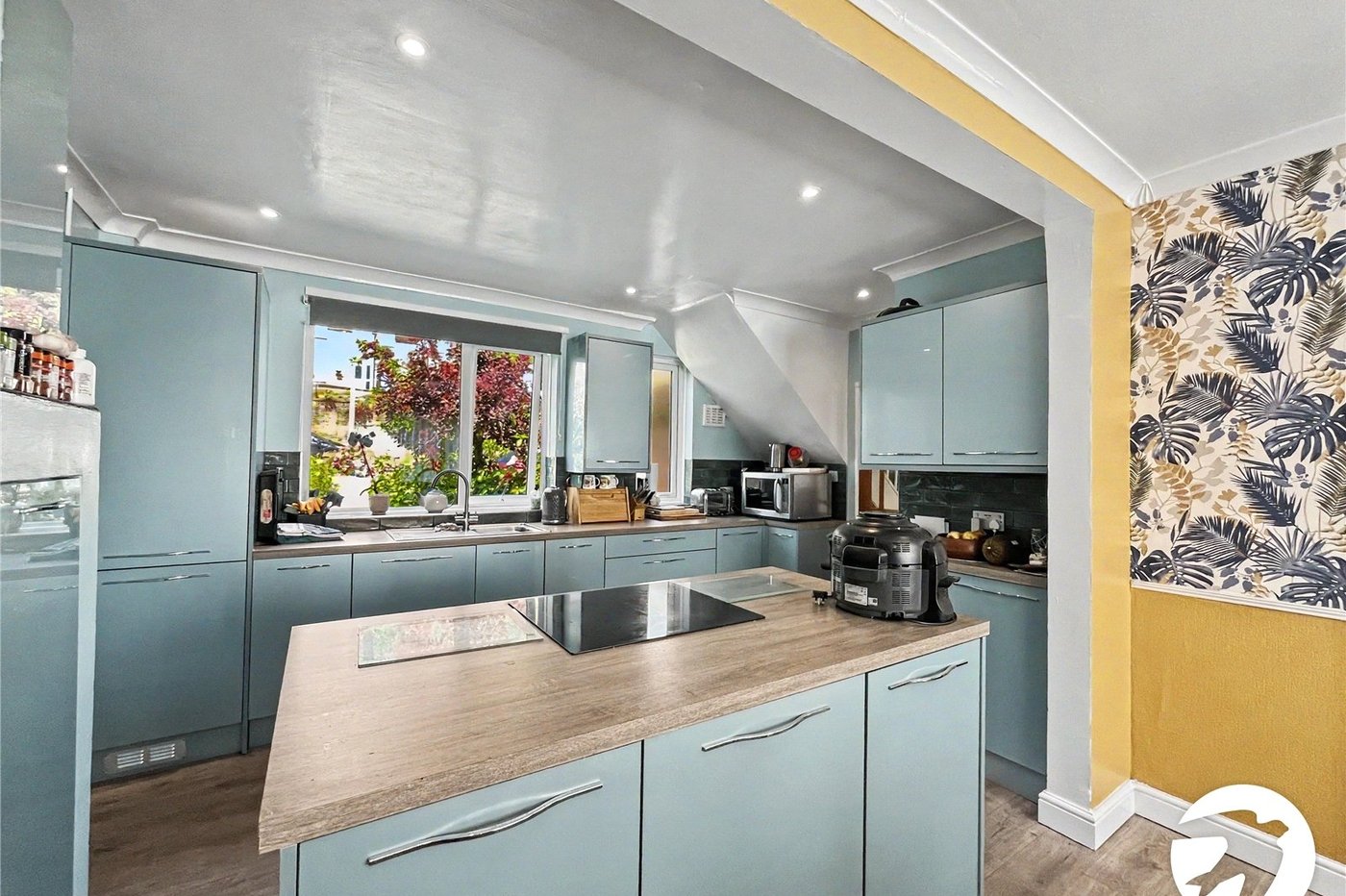 3 bedroom house for sale in Walderslade | Robinson Michael & Jackson
