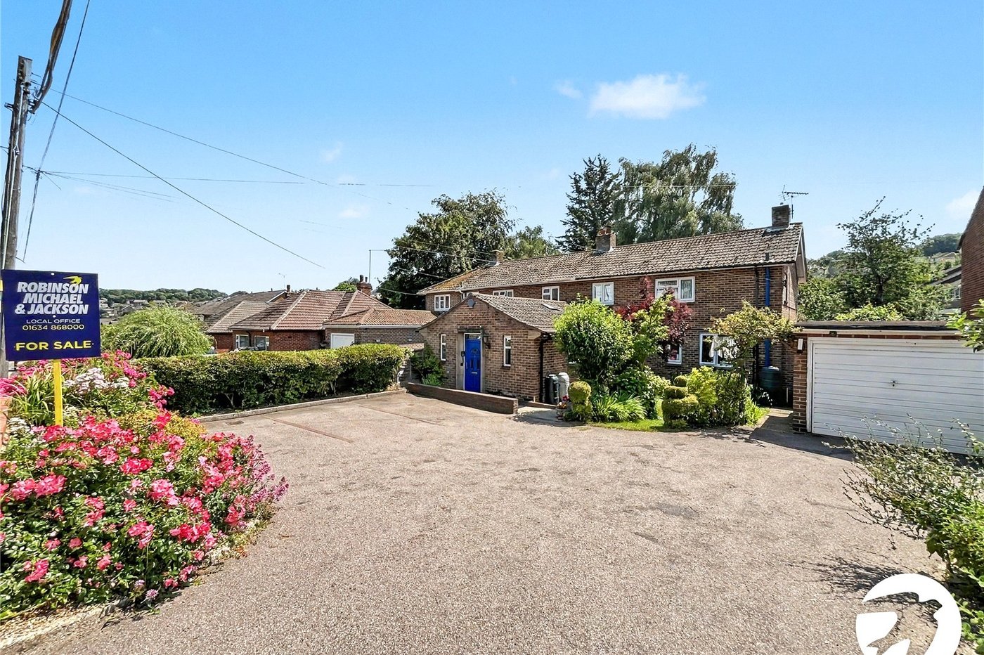 3 bedroom house for sale in Walderslade | Robinson Michael & Jackson
