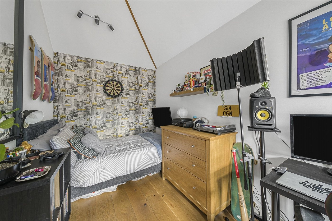 4 bedroom house for sale in West Dartford | Robinson Jackson