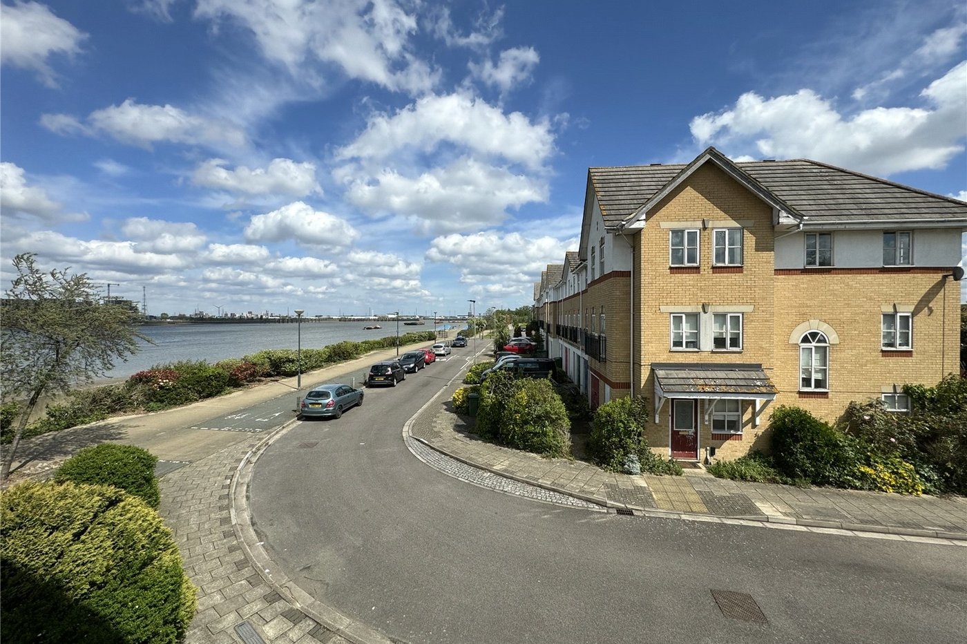 Property for sale in Thamesmead, SE28 Robinson Jackson