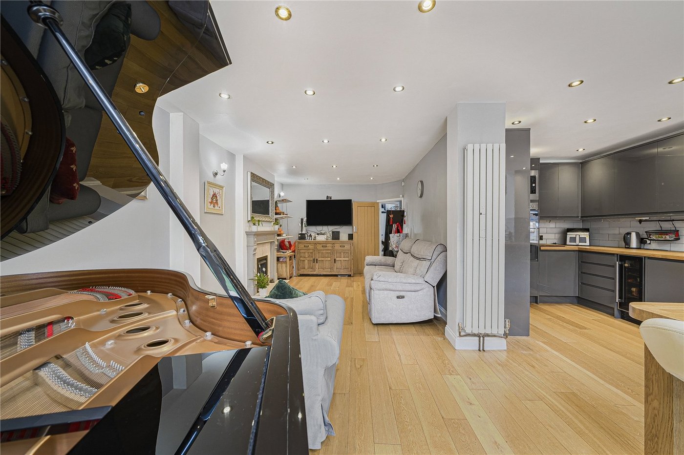 4 bedroom house for sale in Dartford | Robinson Jackson