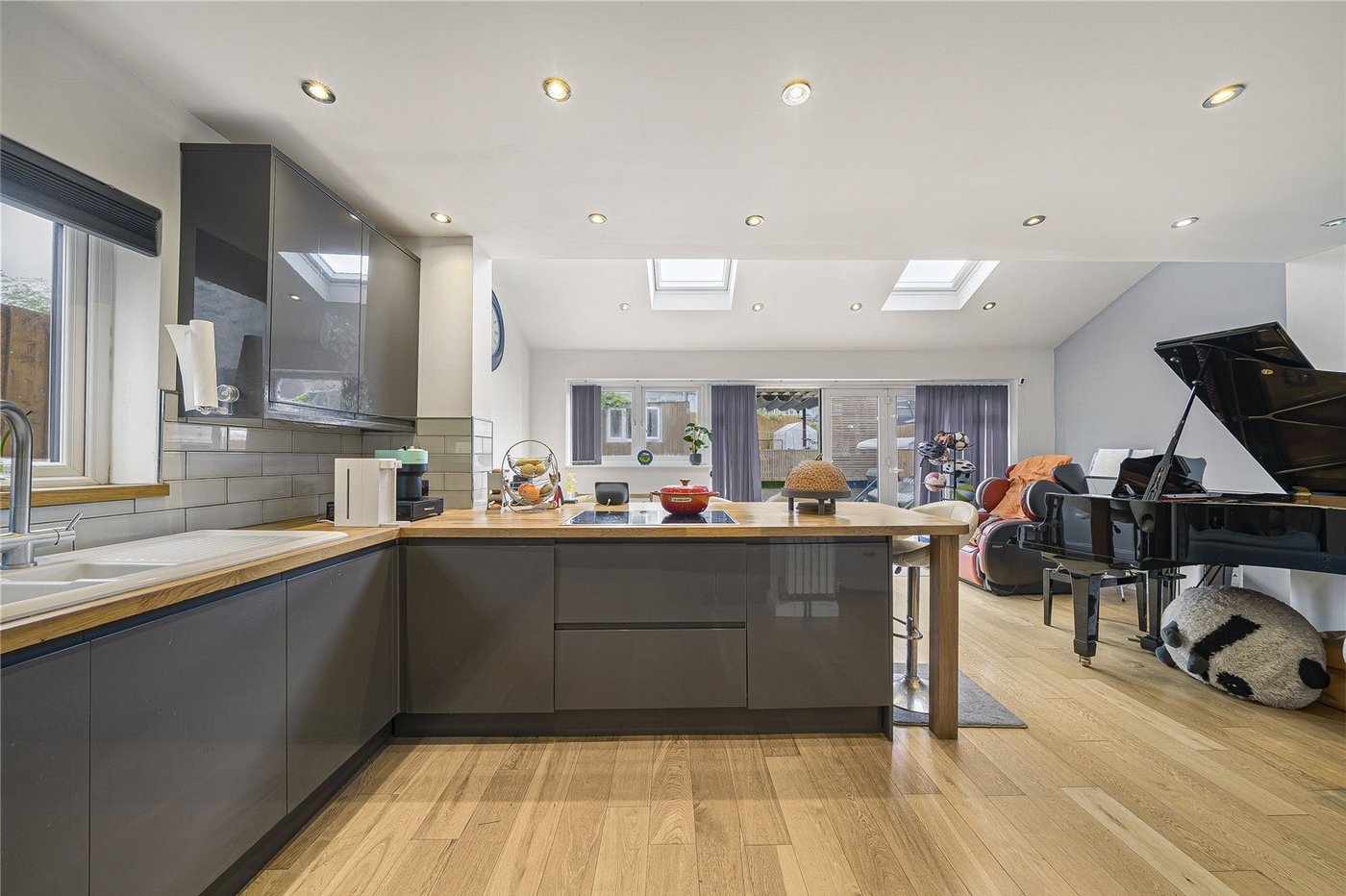 4 bedroom house for sale in Dartford | Robinson Jackson