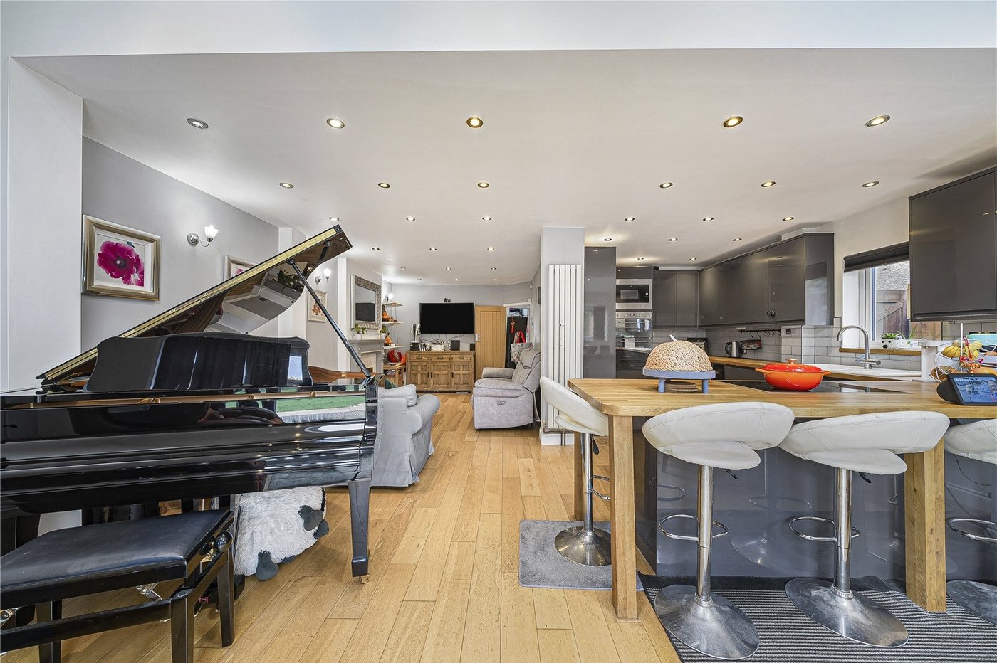 4 bedroom house for sale in Dartford | Robinson Jackson