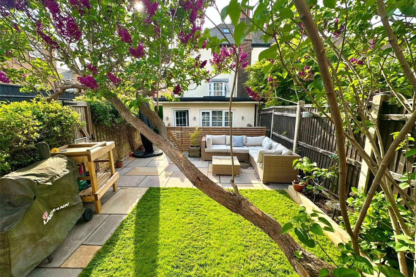 2 bedroom house for sale in Dartford | Robinson Jackson