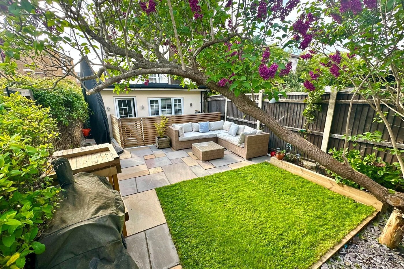 2 bedroom house for sale in Dartford | Robinson Jackson