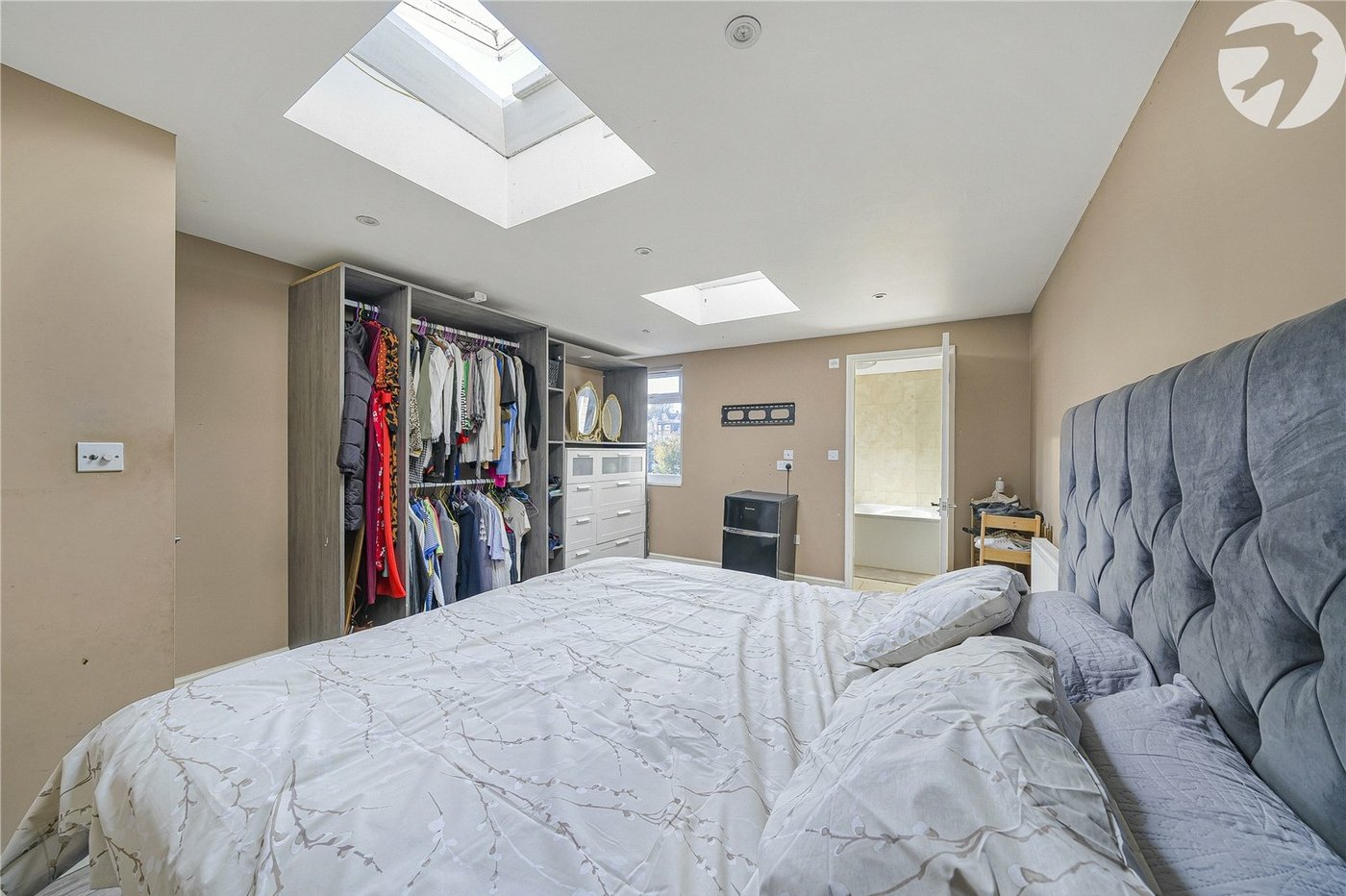 4 bedroom house for sale in Dartford | Robinson Jackson