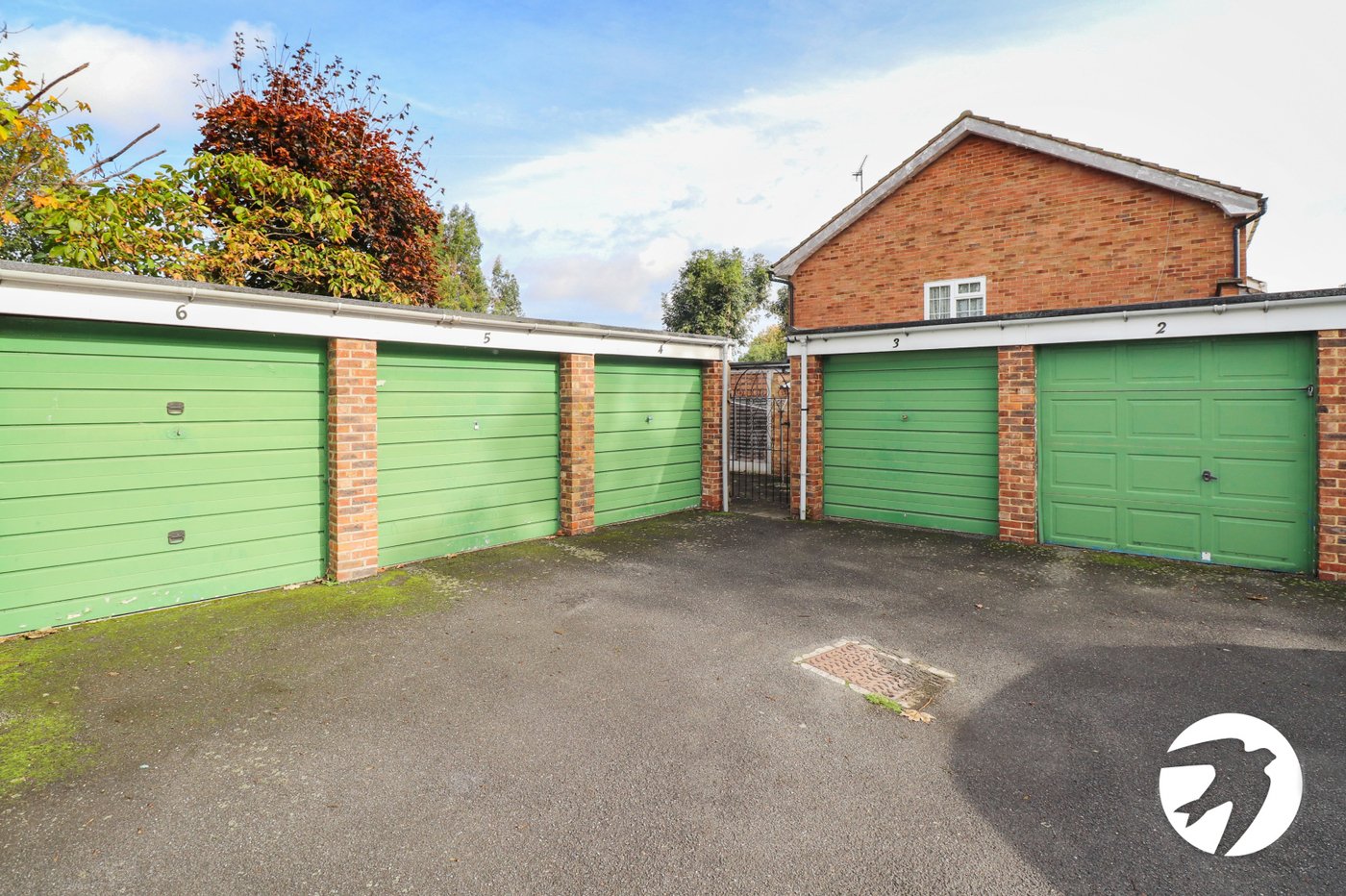 1 bedroom property for sale in Essenden Road | Robinson Jackson