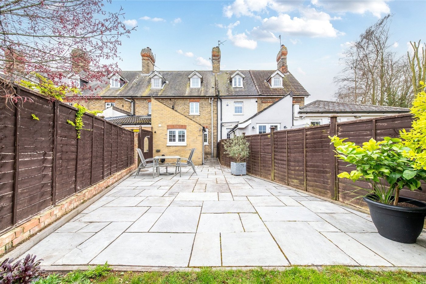 3 bedroom house for sale in Crutches Lane | Robinson Michael & Jackson