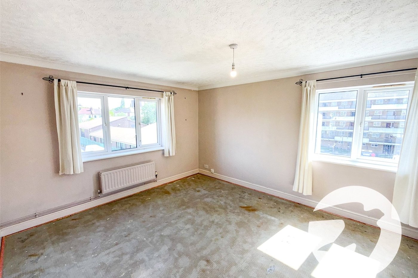 2 bedroom property for sale in London | Robinson Jackson