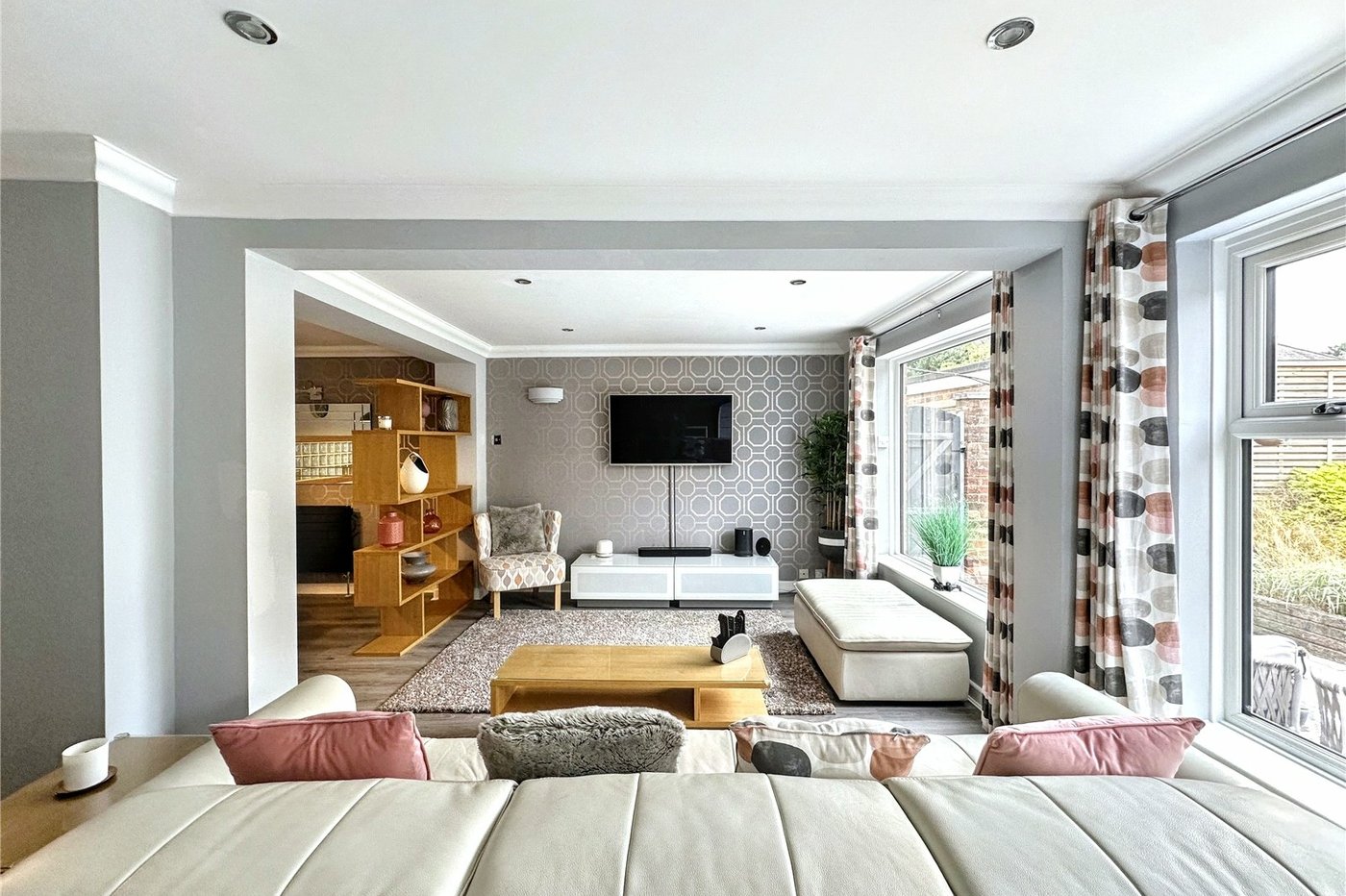 3 bedroom house for sale in Rainham | Robinson Michael & Jackson