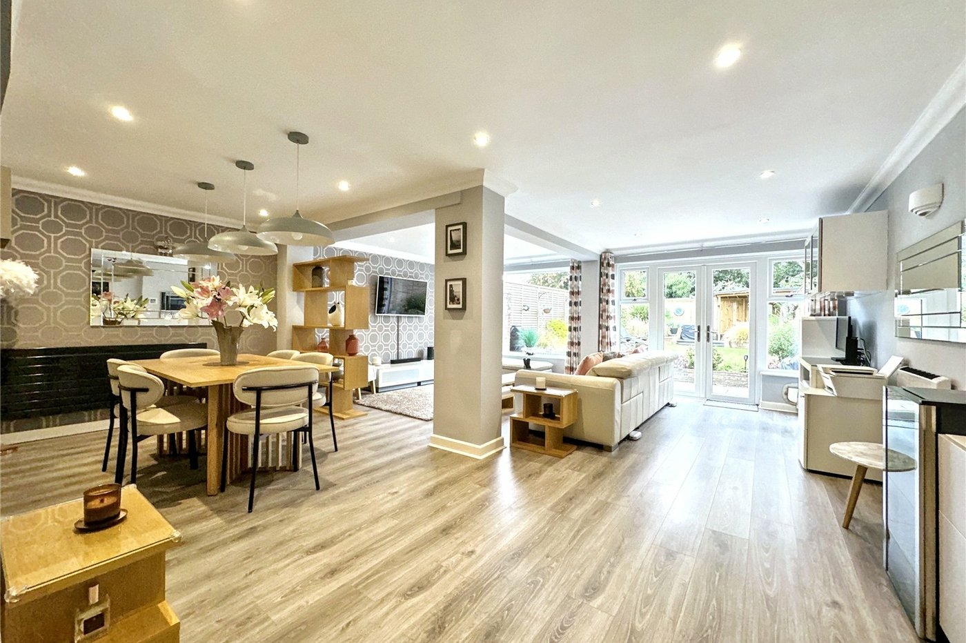 3 bedroom house for sale in Rainham | Robinson Michael & Jackson