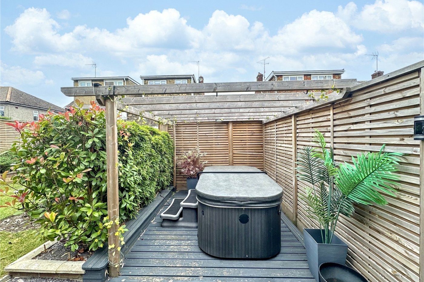 3 bedroom house for sale in Rainham | Robinson Michael & Jackson