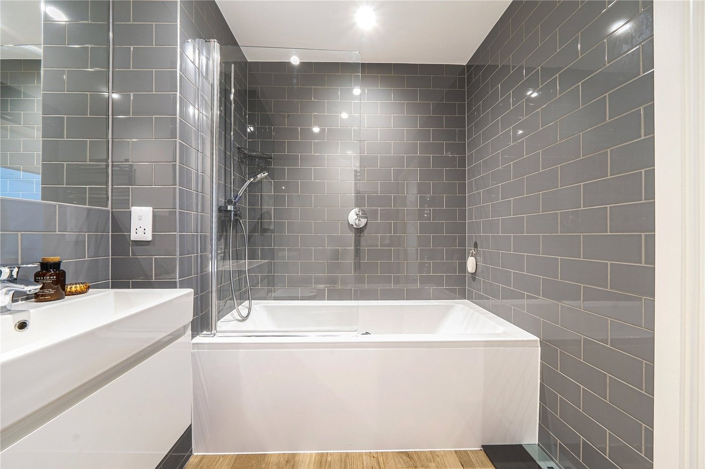 2 bedroom property for sale in Sydenham | Robinson Jackson