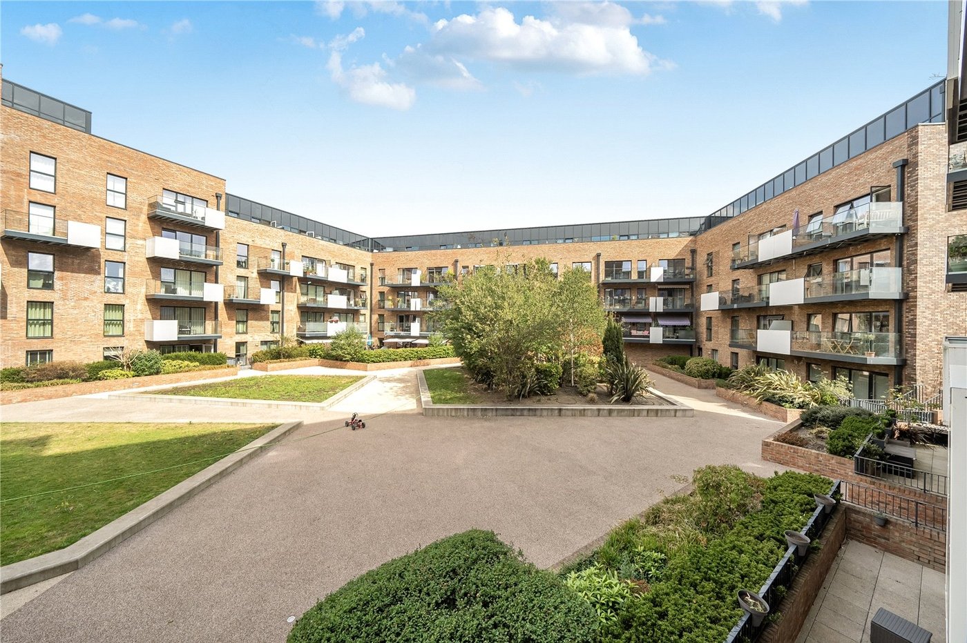 2 bedroom property for sale in Sydenham | Robinson Jackson