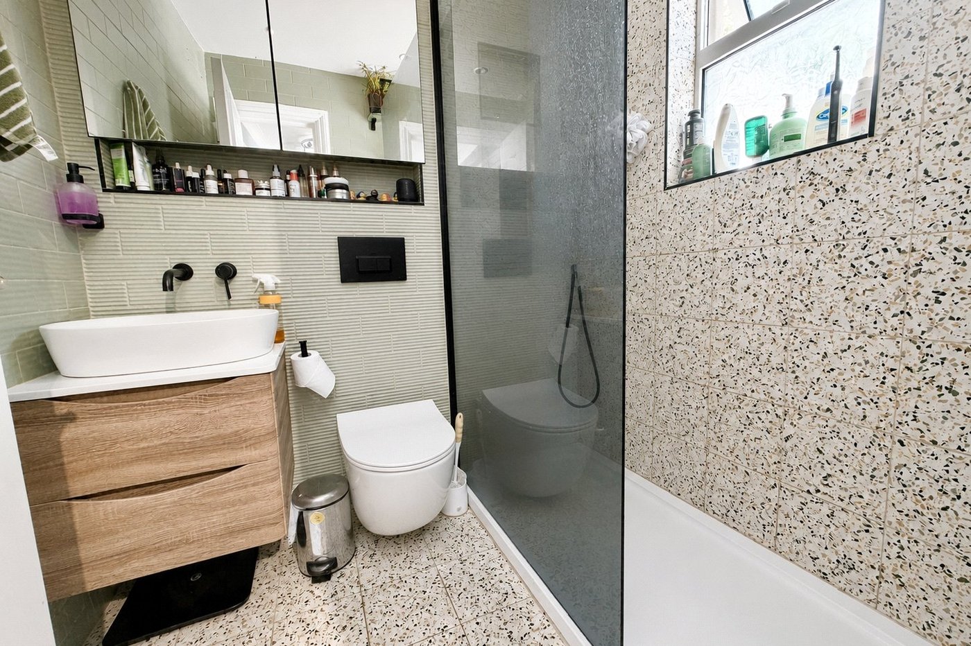 2 bedroom property for sale in Marischal Road | Robinson Jackson