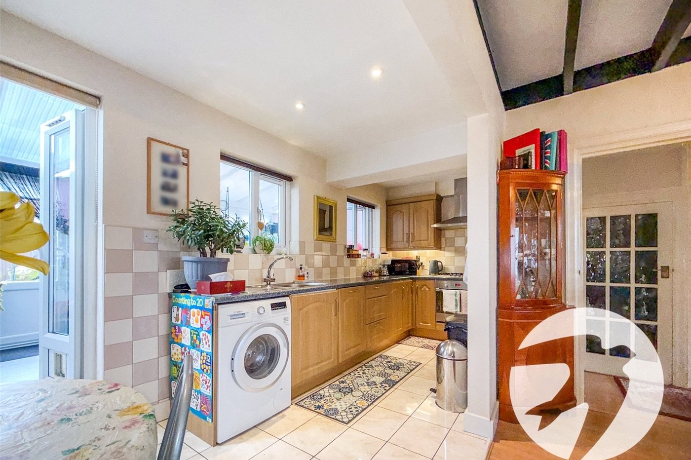 3 bedroom house for sale in London | Robinson Jackson