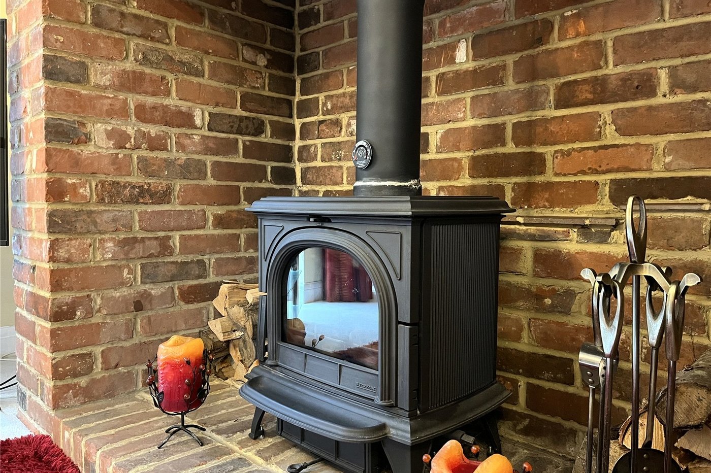 4 bedroom house for sale in Walderslade | Robinson Michael & Jackson